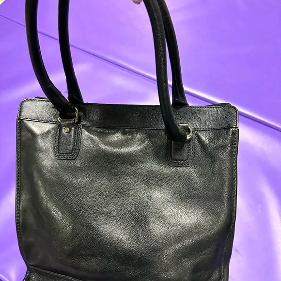 Gorgeous black Cole Haan handbag - Picture 6 of 8